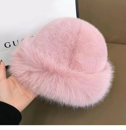 CHAPEAU FOURRURE AÉRA™ — Bonnet femme chaud & confortable - NØRDIKA