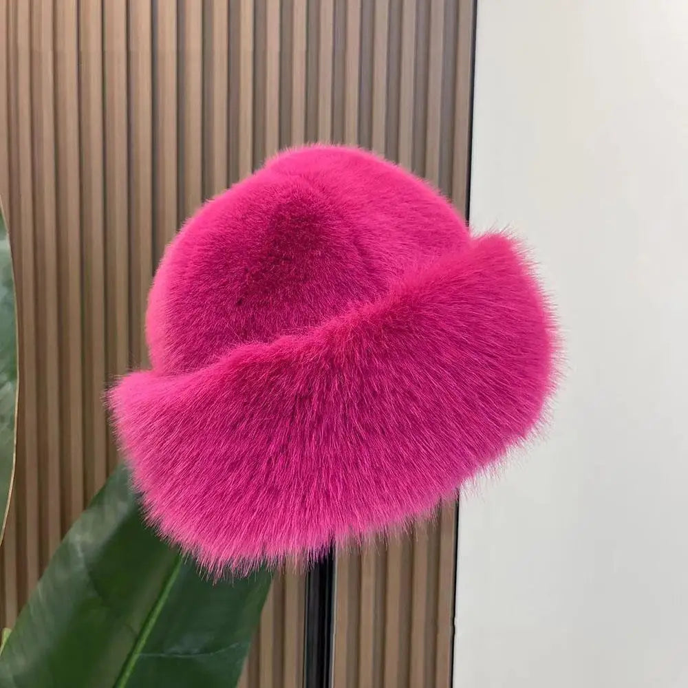 CHAPEAU FOURRURE AÉRA™ — Bonnet femme chaud & confortable - NØRDIKA